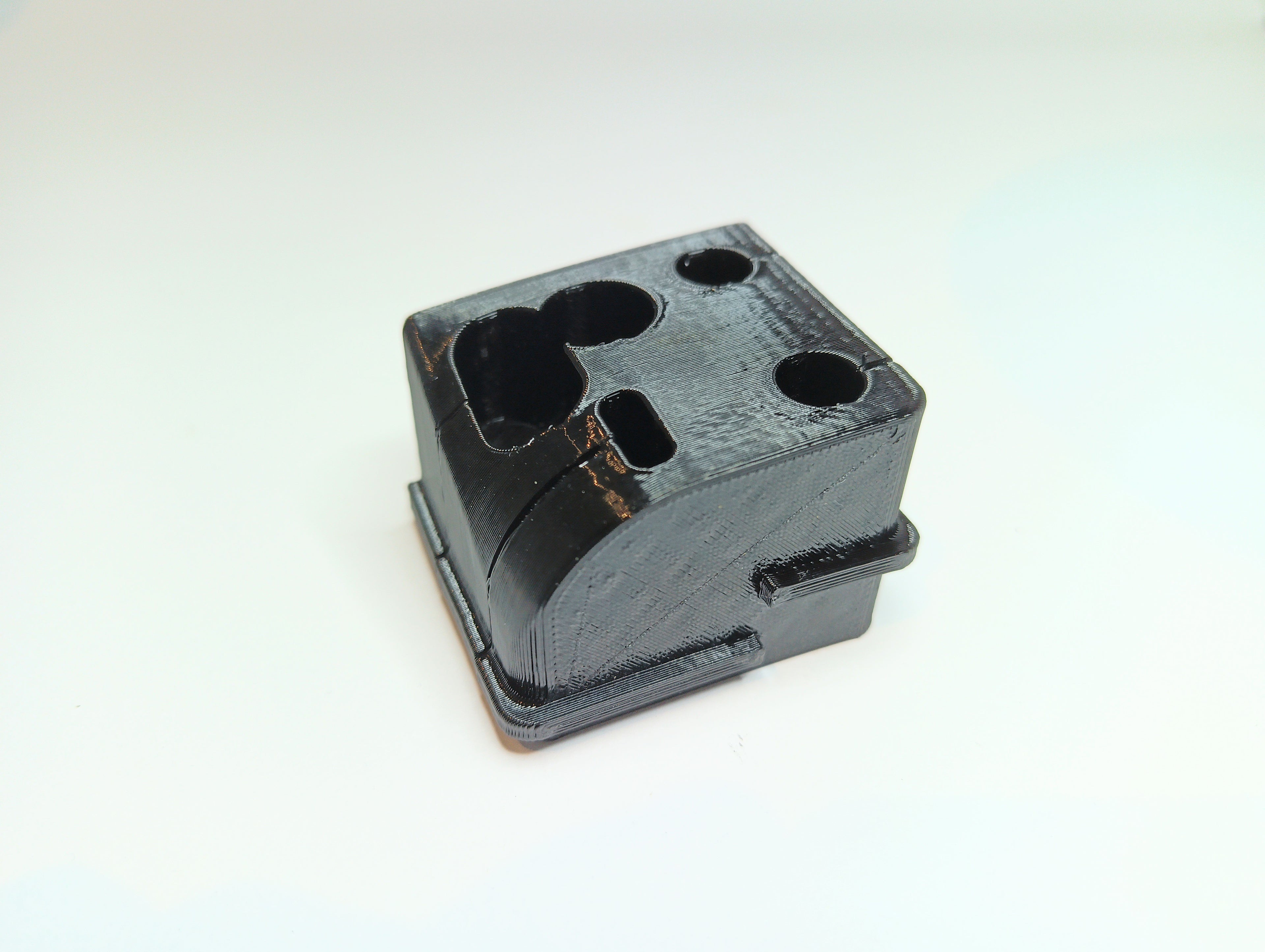 Outboard control cable grommet (engine side)