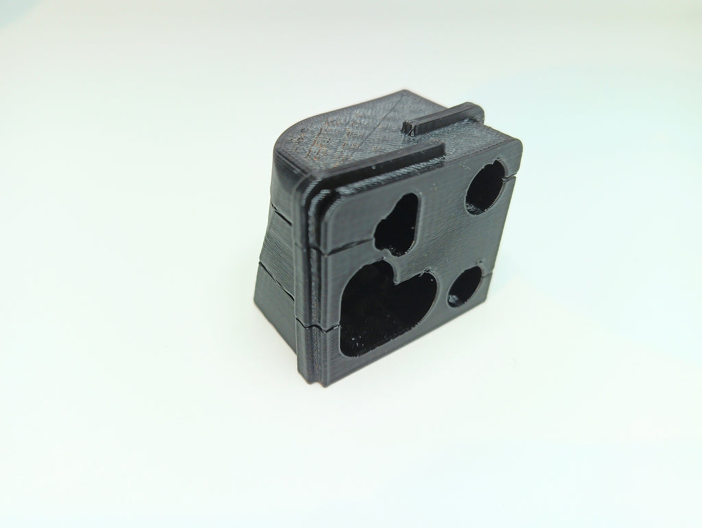 Outboard control cable grommet (engine side)