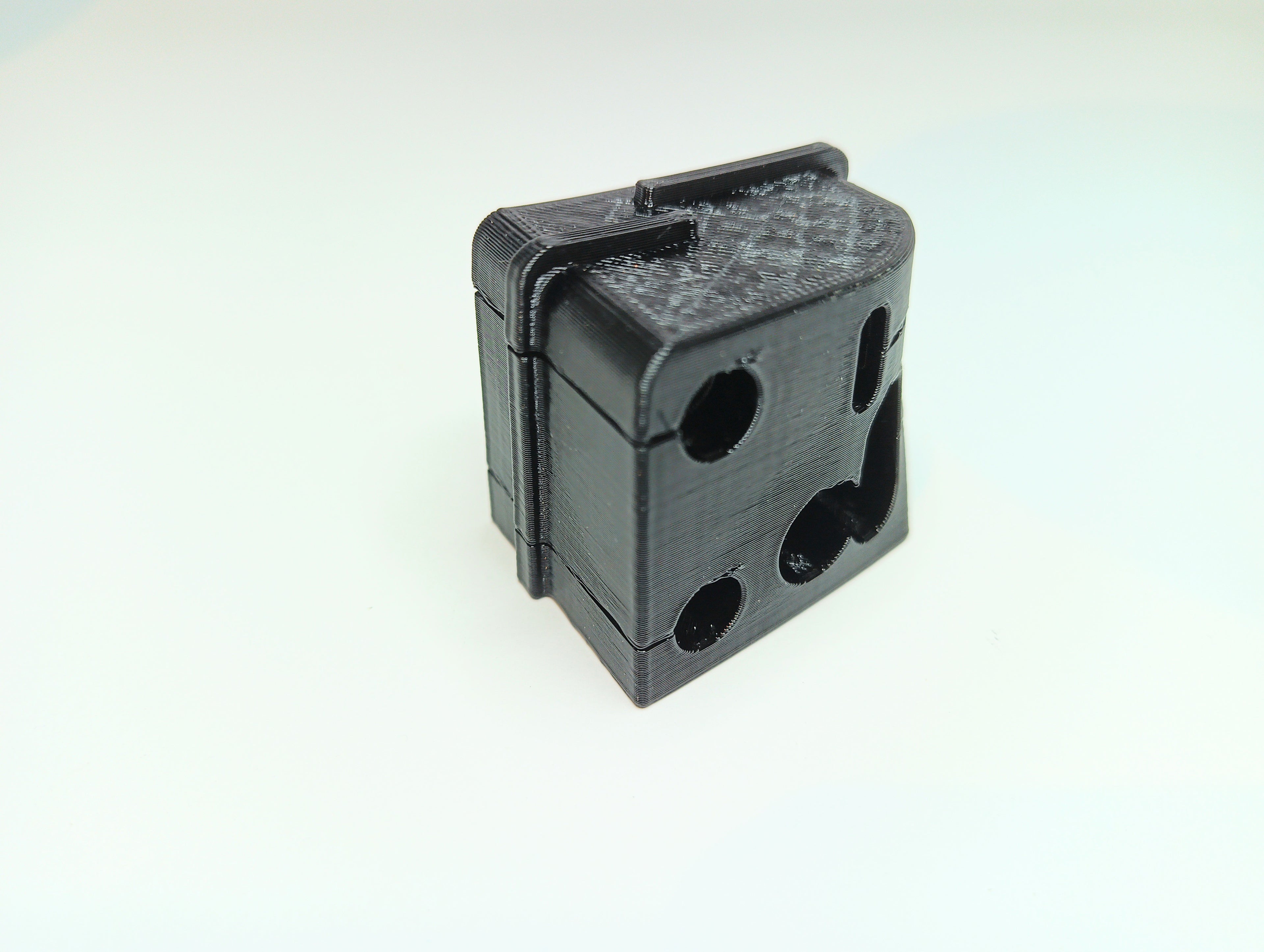 Outboard control cable grommet (engine side)